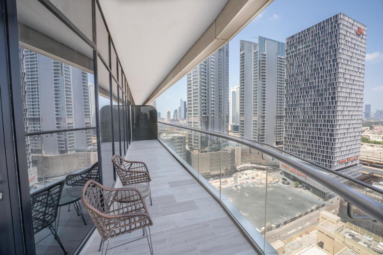 Fam Living - Rp Heights - 3 Mins Walk To Burj Khalifa & Dubai Mall Downtown Dubai Exterior foto