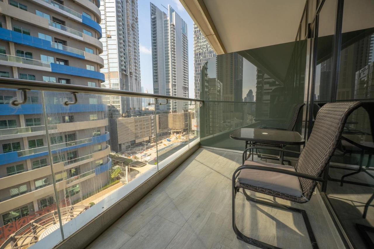 Fam Living - Rp Heights - 3 Mins Walk To Burj Khalifa & Dubai Mall Downtown Dubai Exterior foto